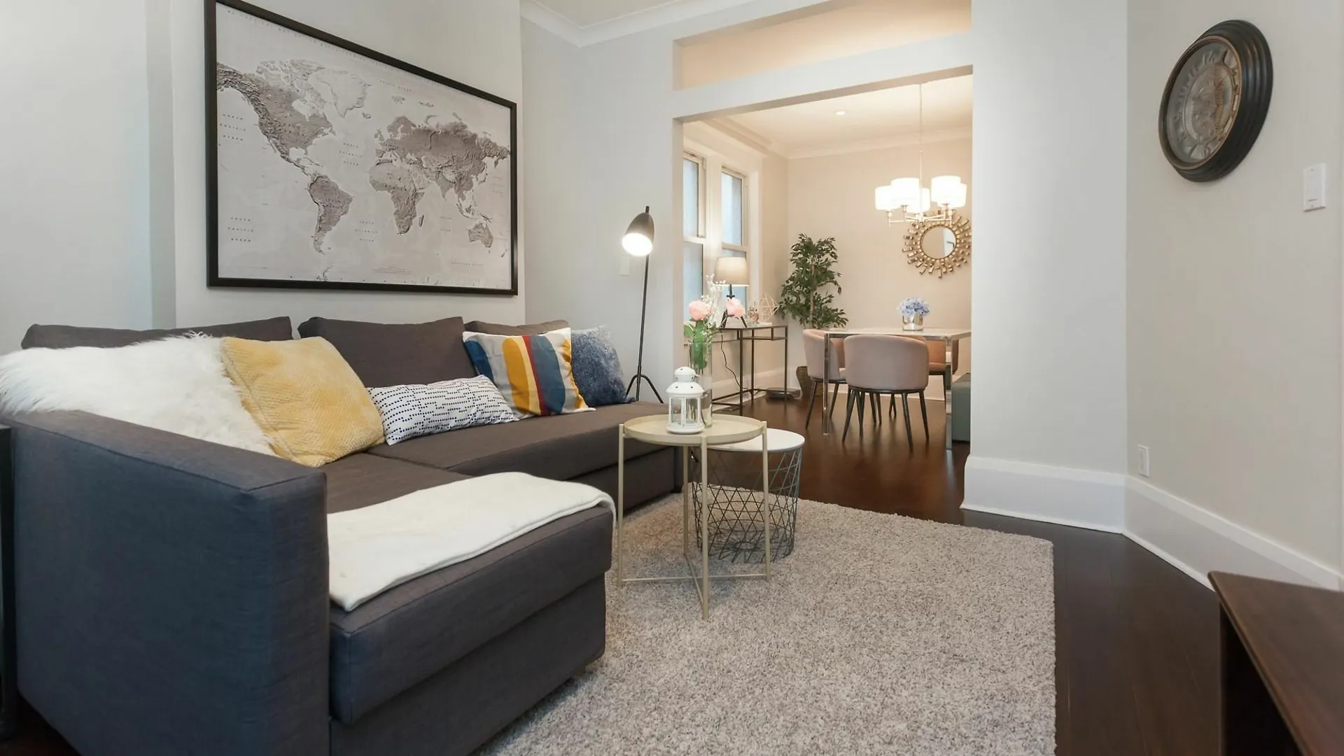 Hotel Applewood Suites - 4 Bdrm Danforth House Toronto